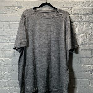 Zity men’s athletic shirt.